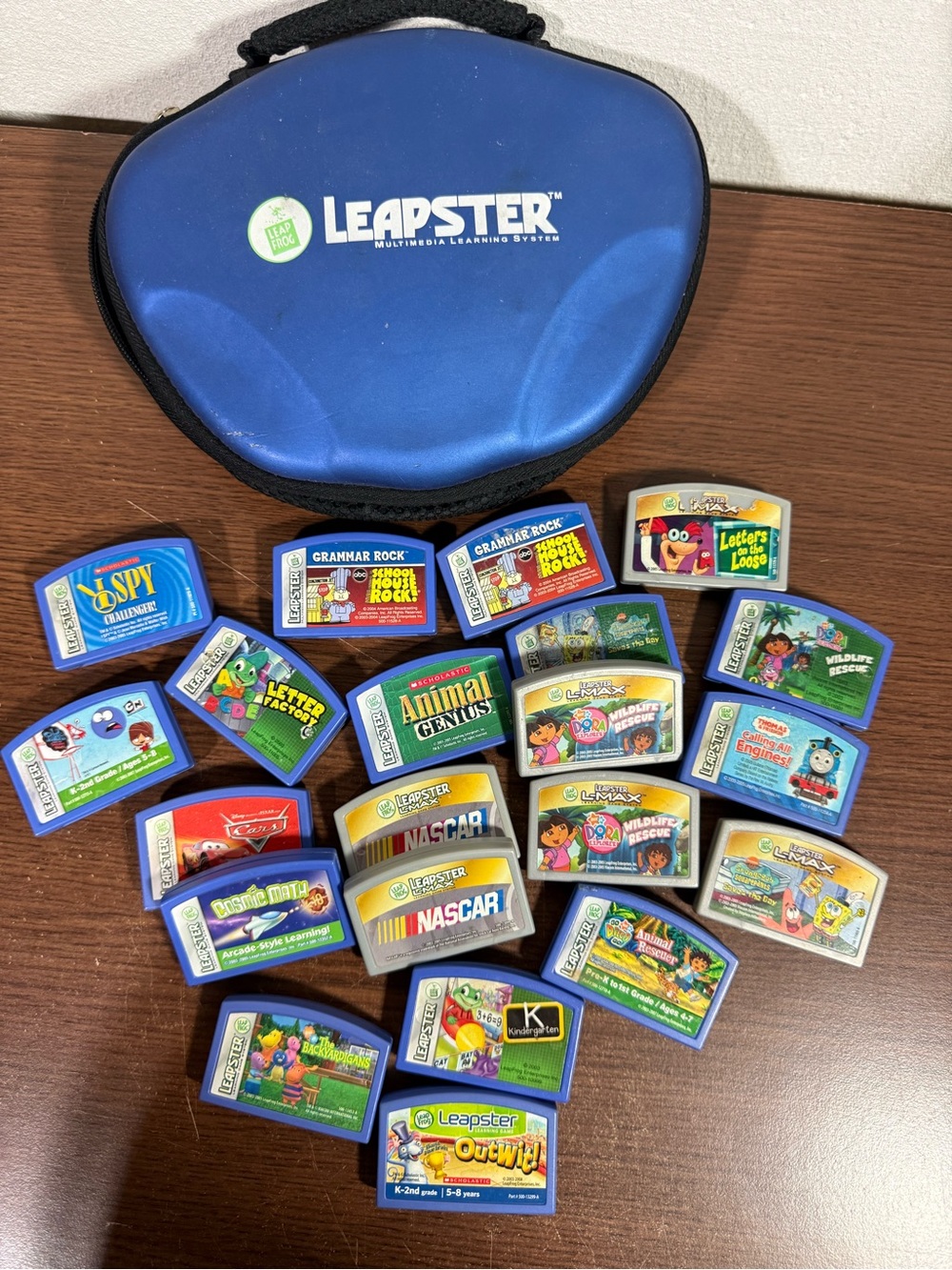 Leapster Games and Case